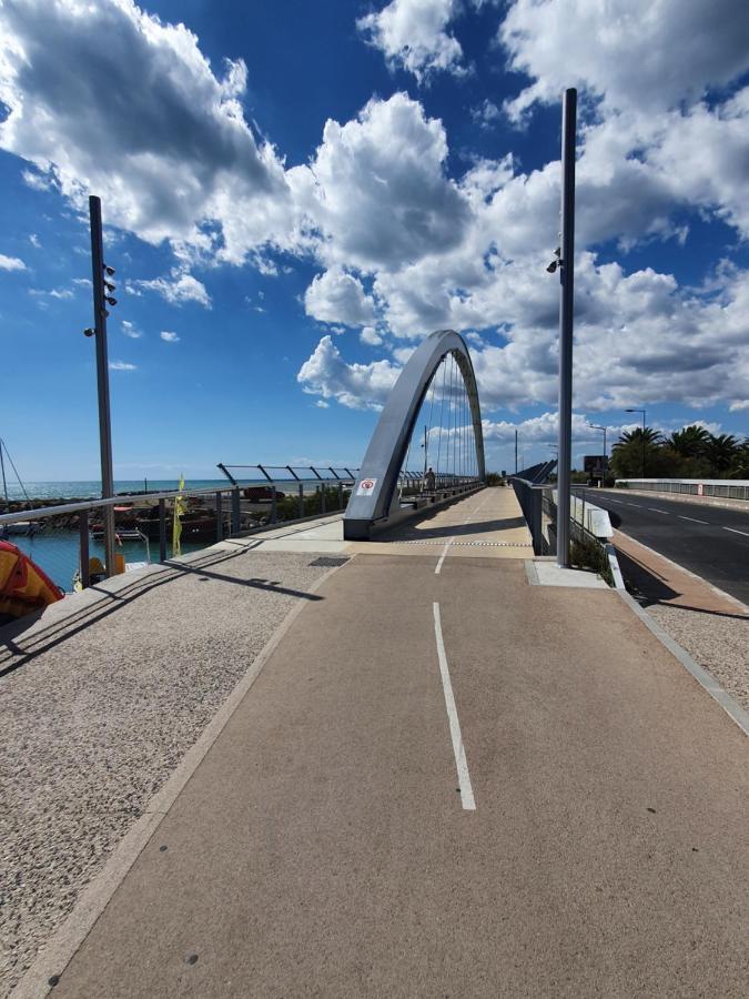 Superbe Vue Sur Mer A Сет Экстерьер фото